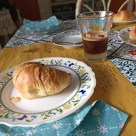 U Mare Mio Oda ve Kahvaltı Monopoli