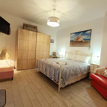 Bed & Breakfast U Mare Mio 4*